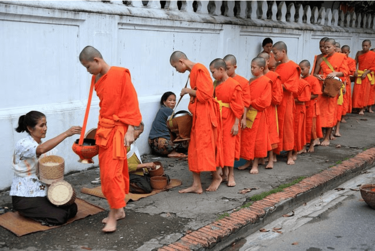 10 Differences between Vietnam and Laos - DMC in Vietnam Cambodia Laos ...