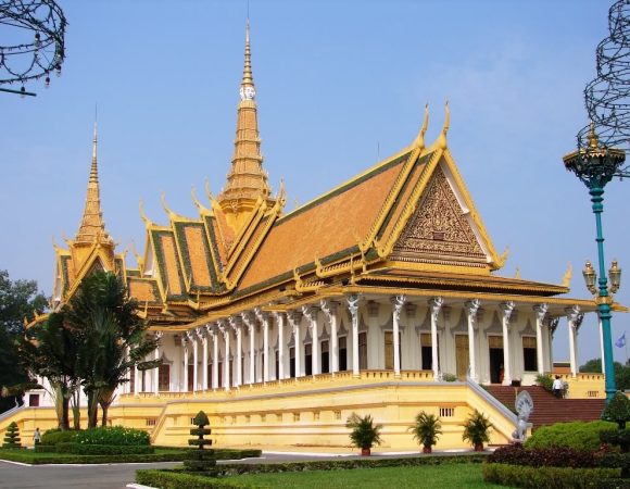 WHAT TO DO IN PHNOM PENH ?