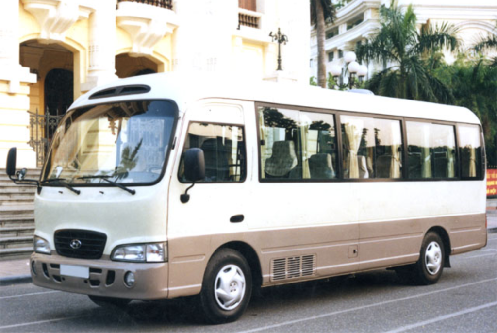 25 seater car without hold
