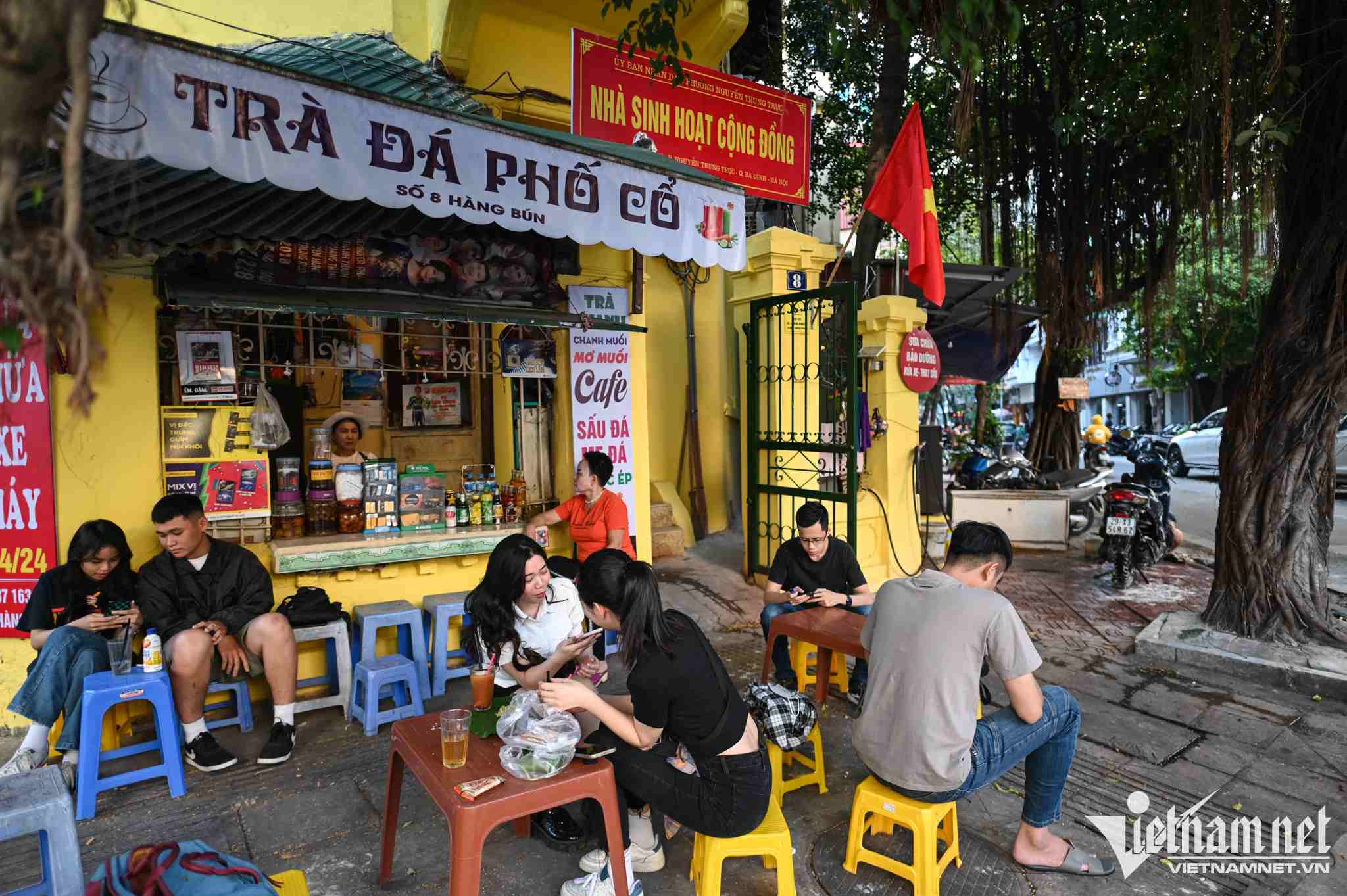 Vietnamese drinks - Trà đá vỉa hè