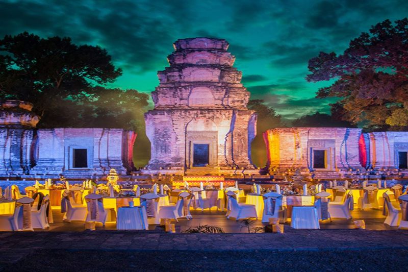 Gala Dinner in front of Temple