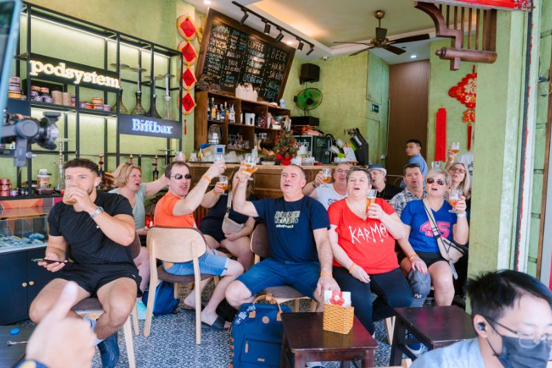 Disfruta de cerveza de barril en Hanói