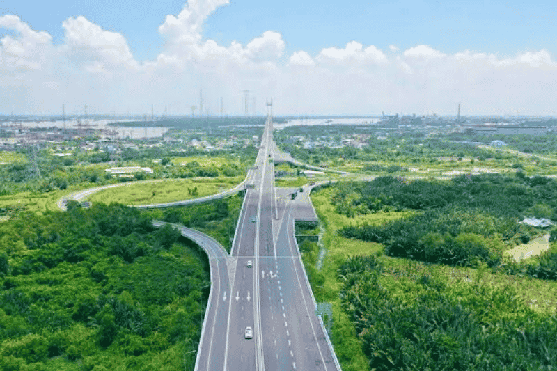 La Autopista Ben Luc - Long Thanh (1)