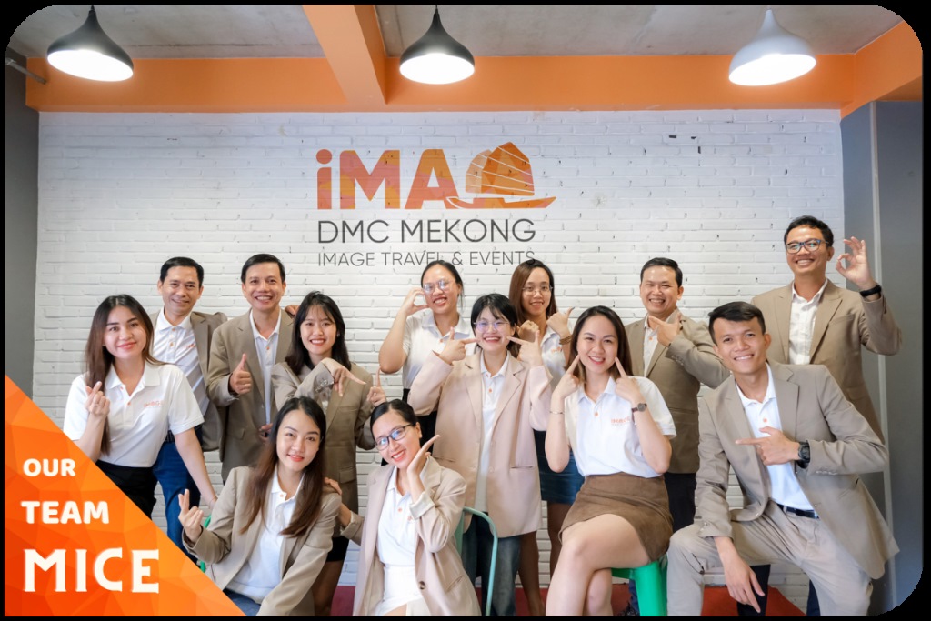 Equipo de Viajes MICE (DMC en Vietnam)