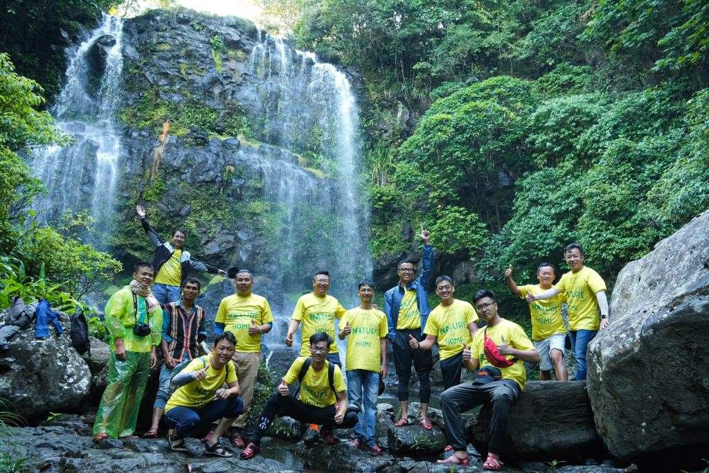 The Multilingual Guide Team At Dmc Image Travel & Events (dmc In Vietnam)